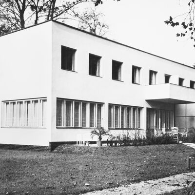 Bild vergrößern: Direktorenhaus Gartenansicht, 1932